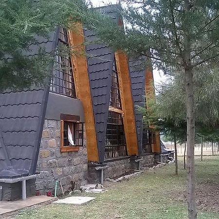 Samawati Lakeside Cottages Nyahururu Esterno foto
