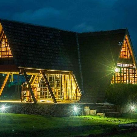Samawati Lakeside Cottages Nyahururu Esterno foto